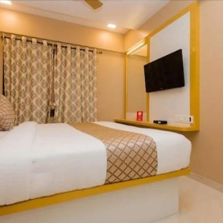 Hotel Comfort- Andheri West Bombaj Exteriér fotografie