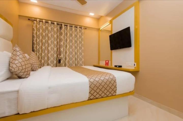 Hotel Comfort- Andheri West Bombaj Exteriér fotografie