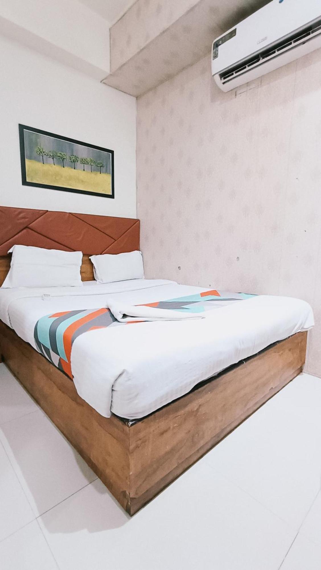 Hotel Comfort- Andheri West Bombaj Exteriér fotografie